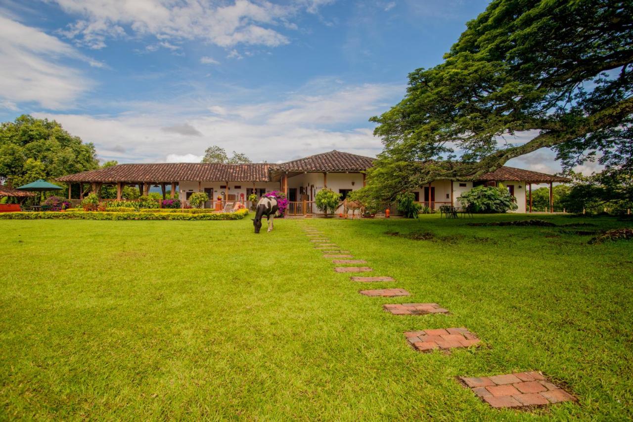 Hacienda El Saman Villa Quimbaya Exterior photo